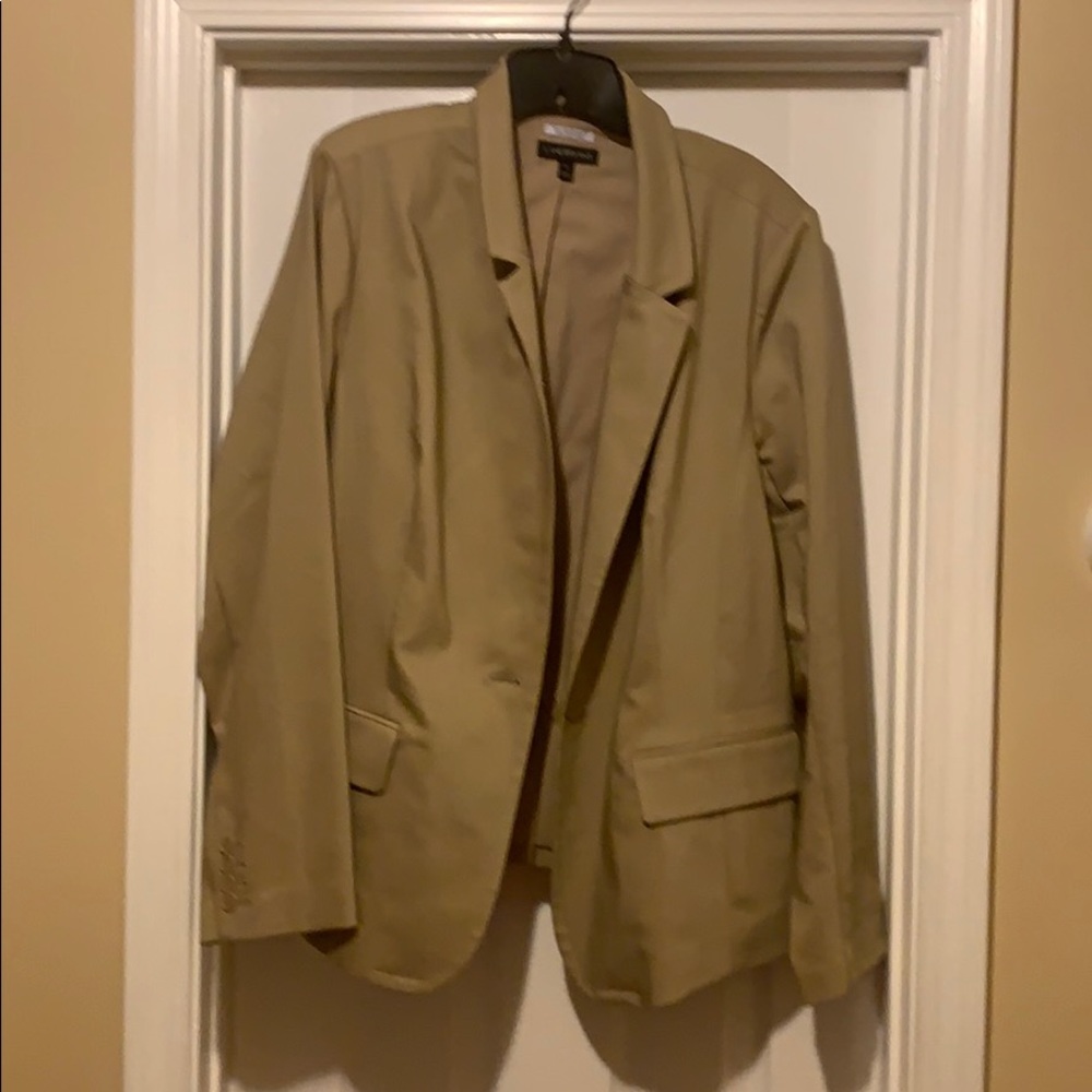 A everyday closet staple the Khaki Blazer